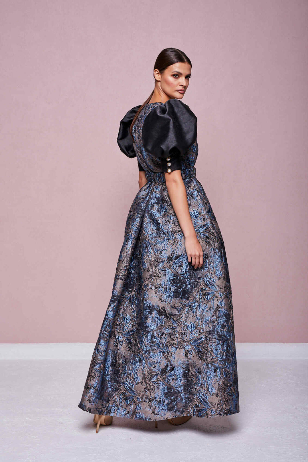 MAXI CAPE WITH A BELT