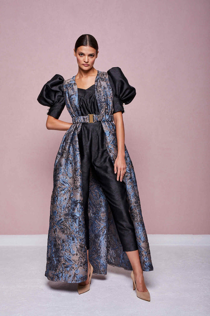 MAXI CAPE WITH A BELT