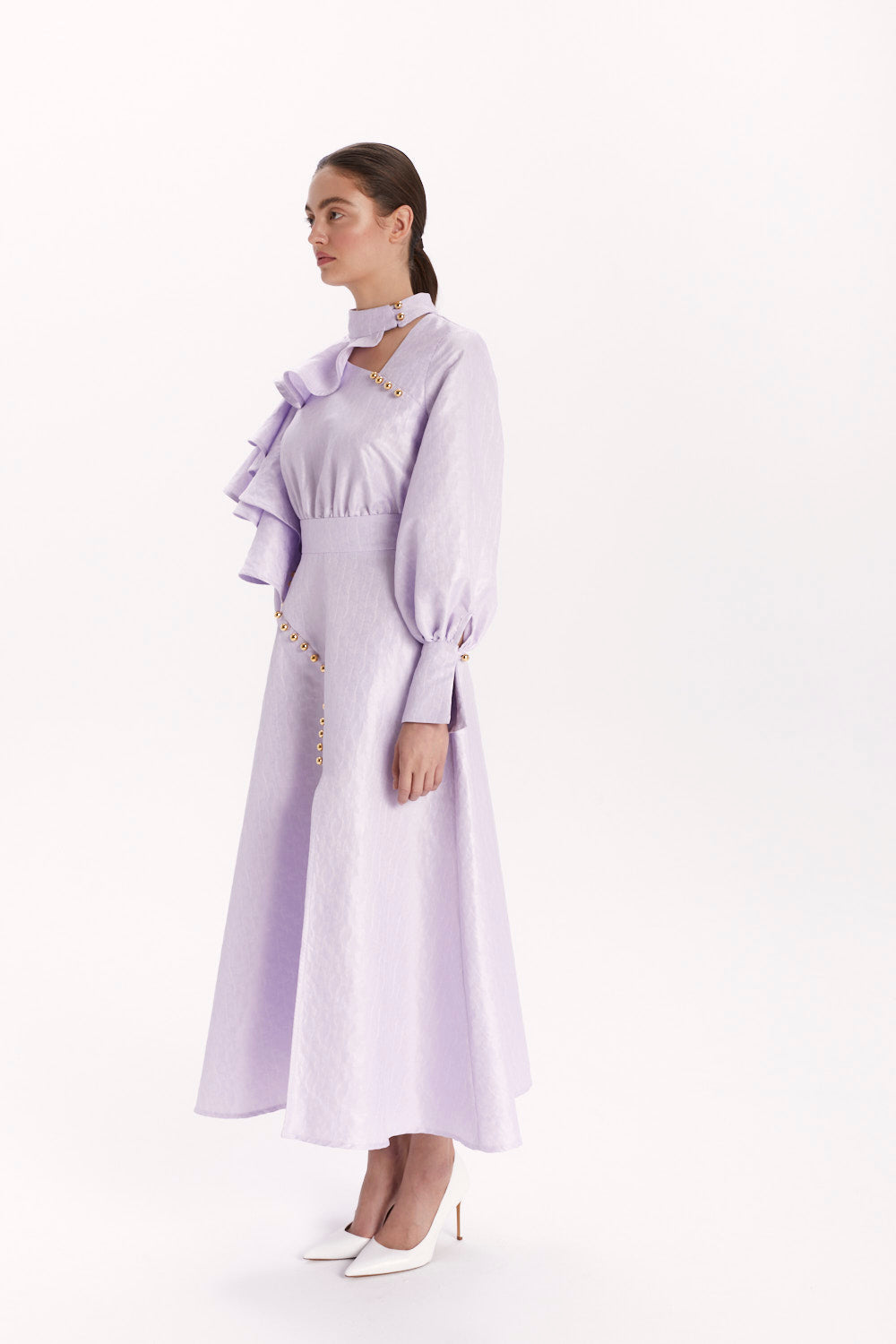 DRESS WITH DECORATIVE BUTTONS AND A SLIT