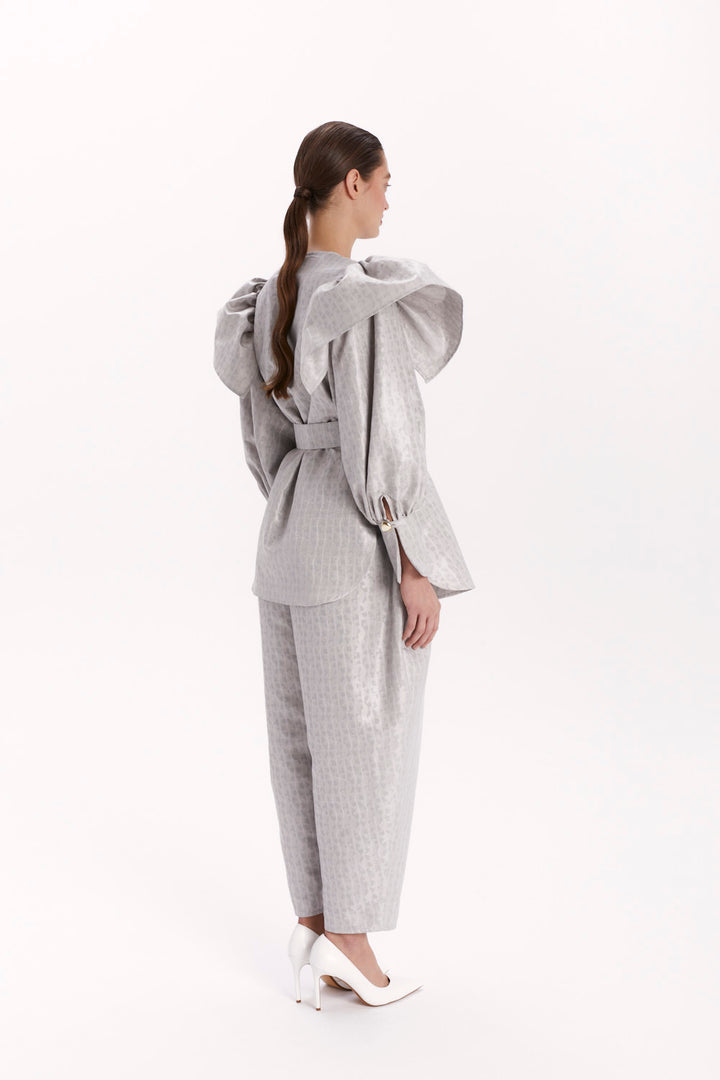 BLOUSE WITH LONG SLEEVES AND A WAIST BELT