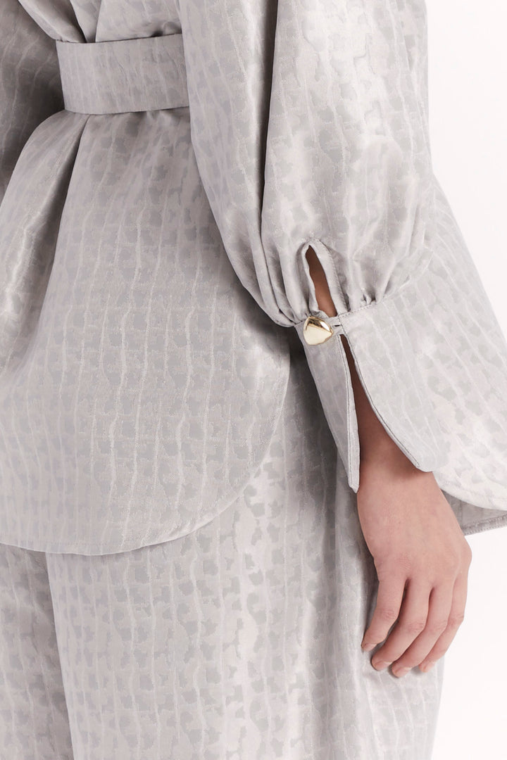 BLOUSE WITH LONG SLEEVES AND A WAIST BELT