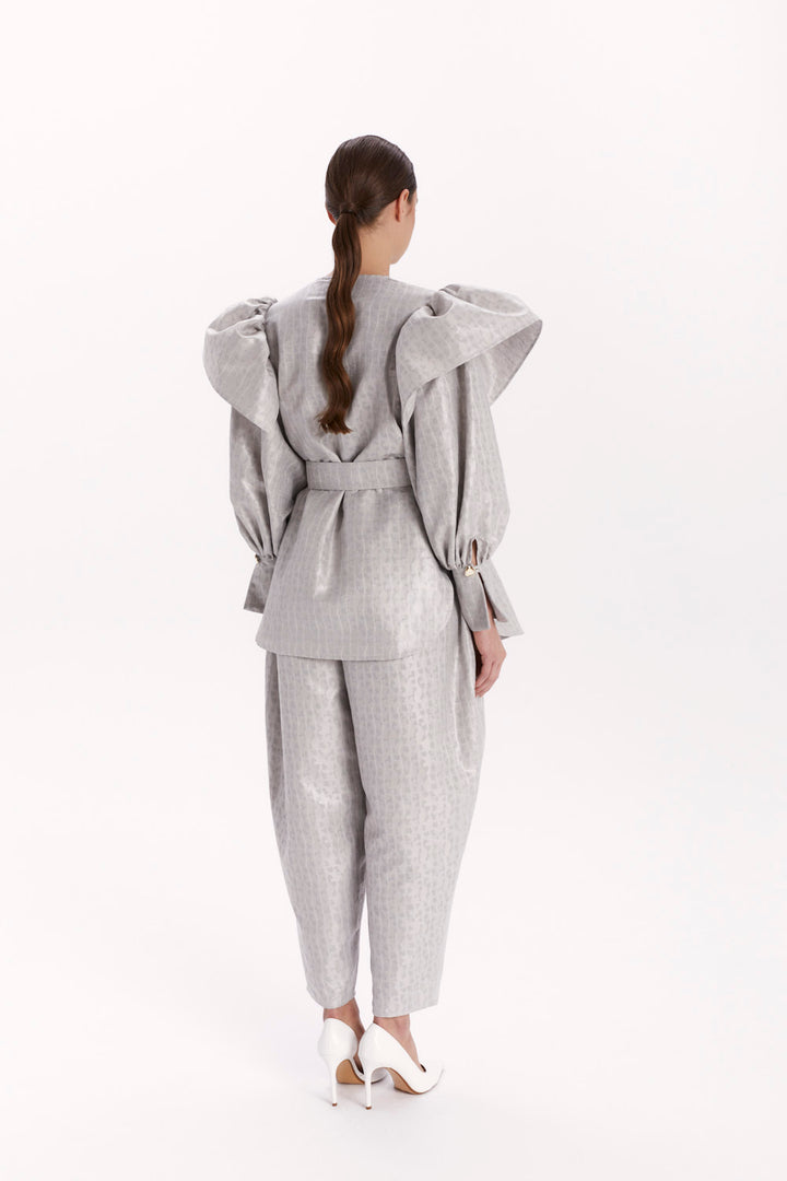 BLOUSE WITH LONG SLEEVES AND A WAIST BELT