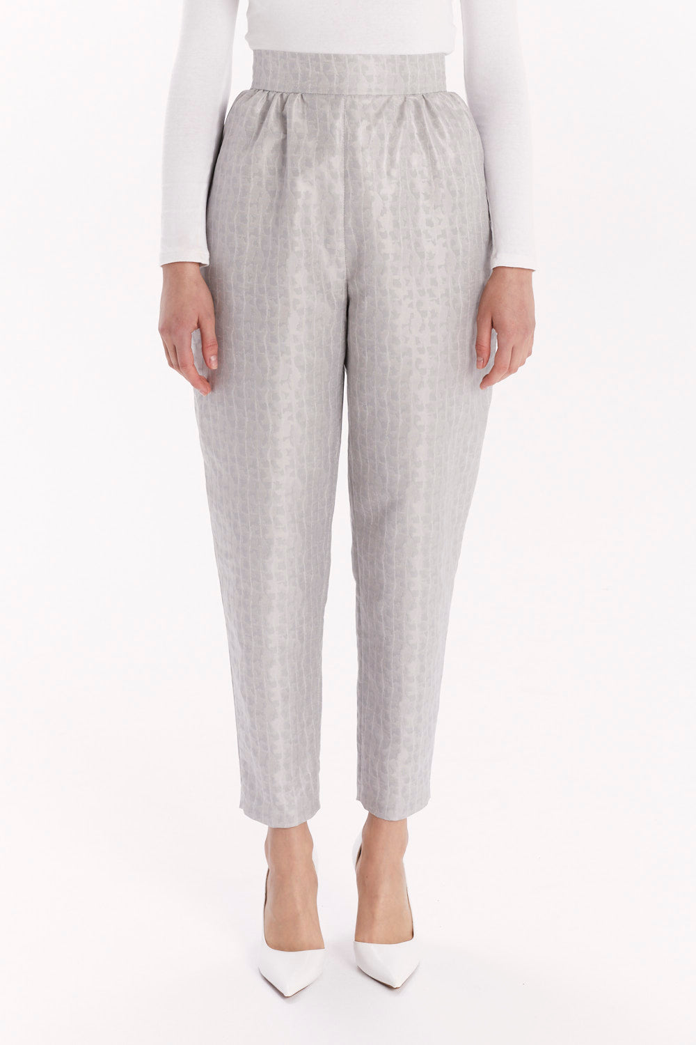 HIGH-WAISTED PANTS WITH TAPERED LEGS