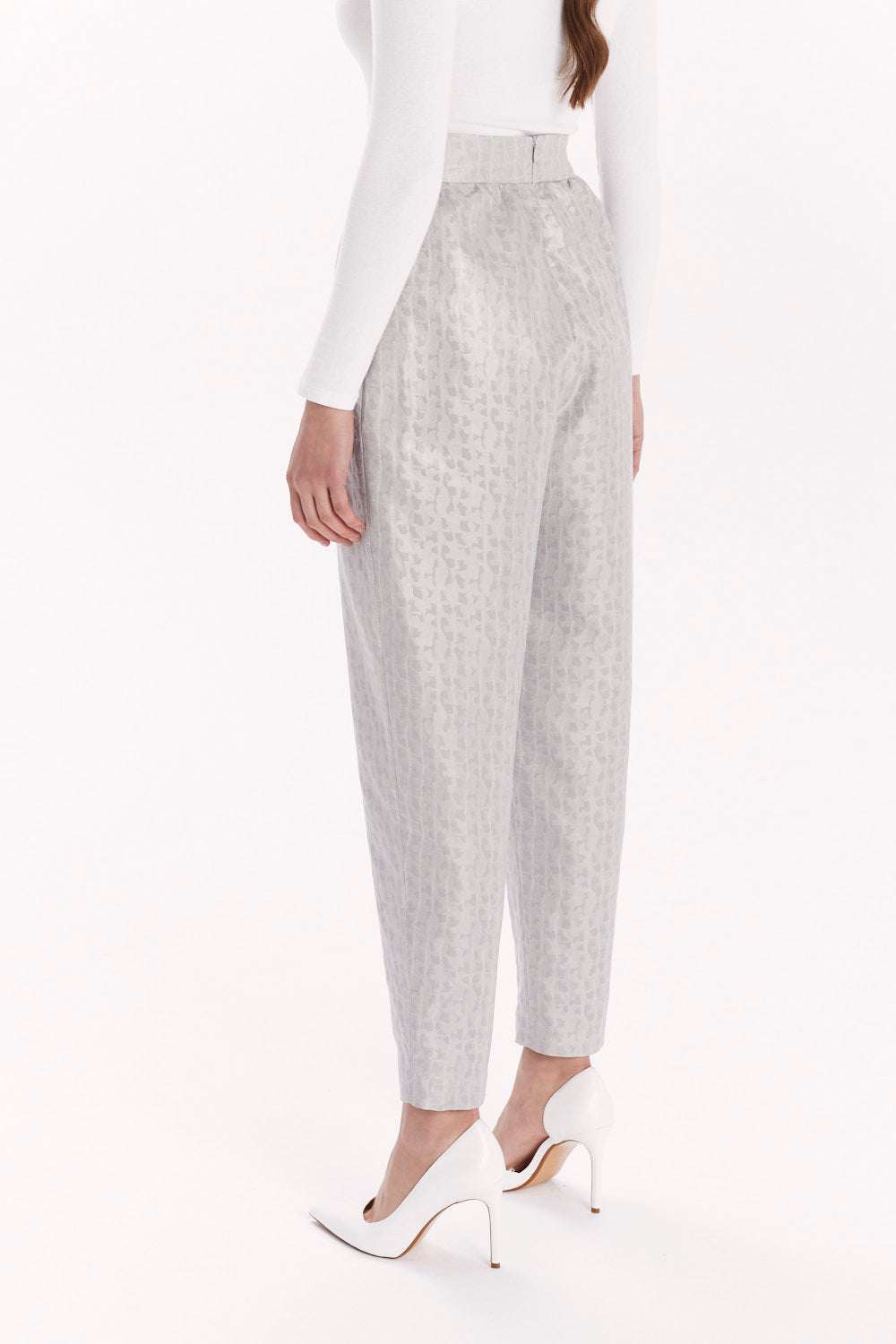 HIGH-WAISTED PANTS WITH TAPERED LEGS