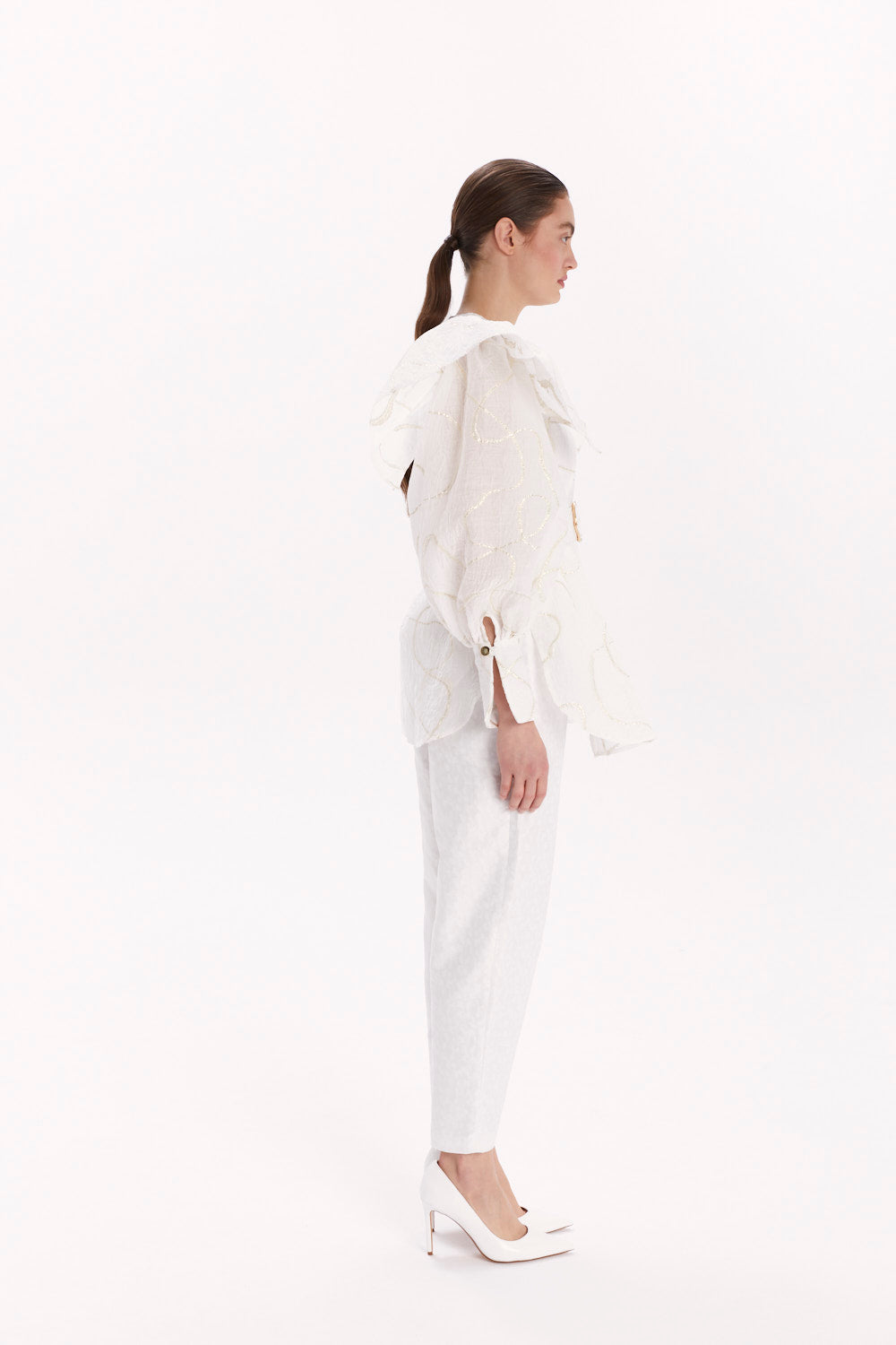 LONG BLOUSE WITH LONG SLEEVES AND A WAIST BELT