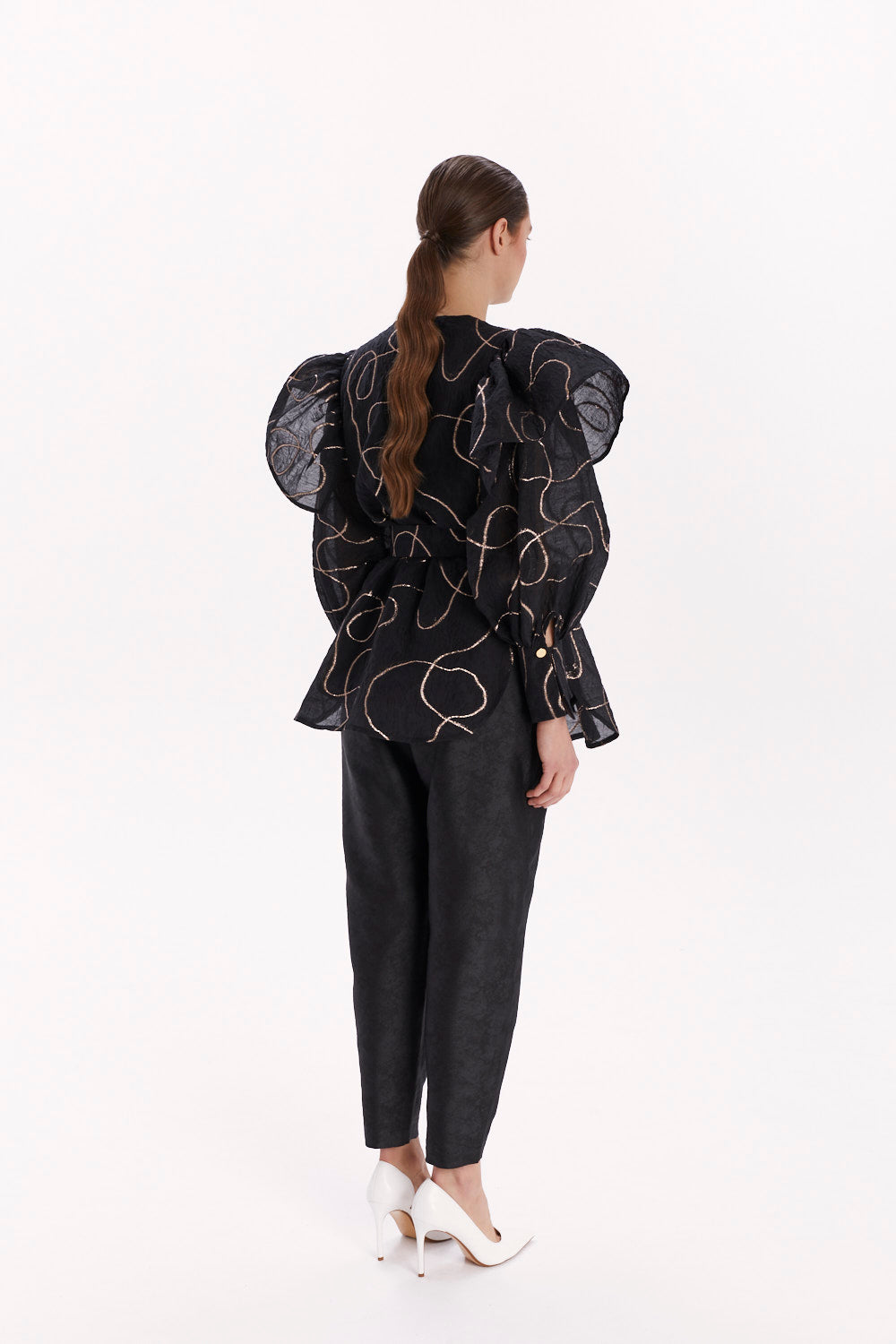 LONG BLOUSE WITH LONG SLEEVES AND A WAIST BELT
