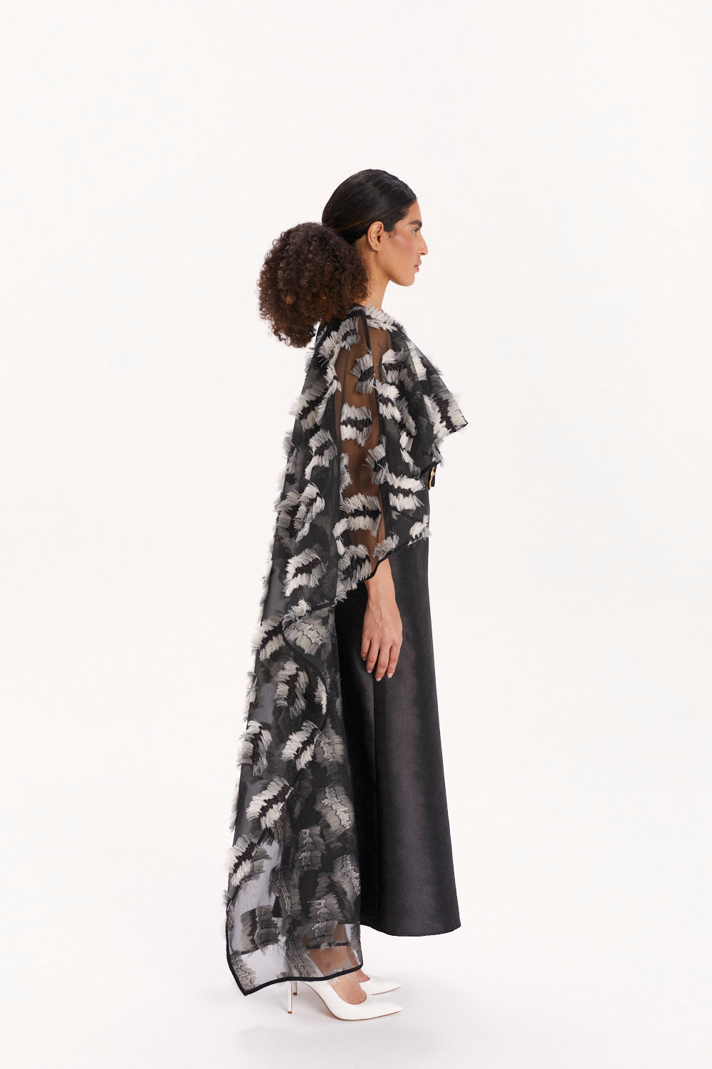 JUMPSUIT WITH WIDE LEGS AND CAPE