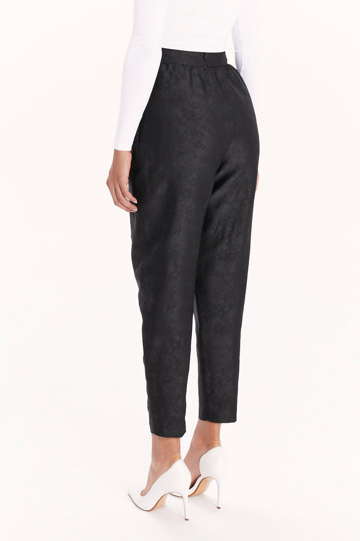CLASSIC HIGH-WAISTED CIGARETTE PANTS