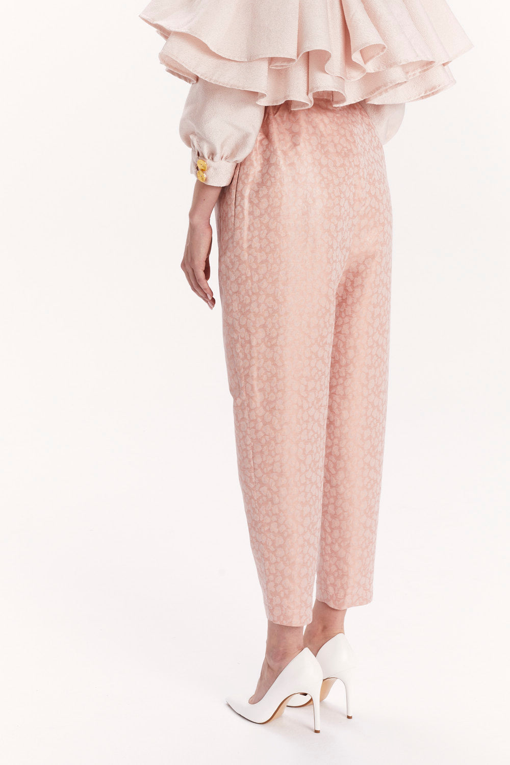 CIGARETTE TROUSERS WITH A DECORATIVE BELT