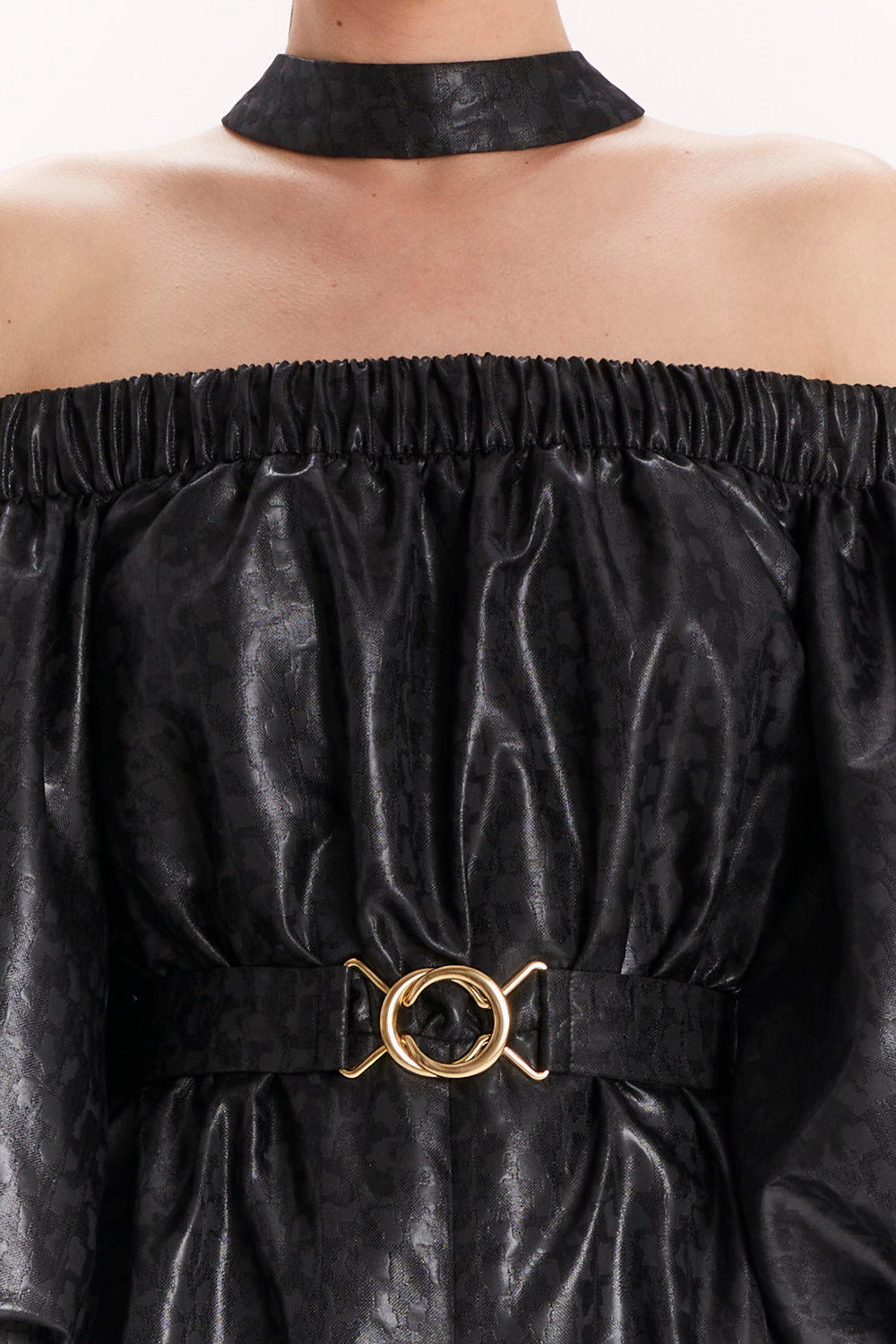JUMPSUIT WITH OFF-SHOULDER NECKLINE AND CHOKER