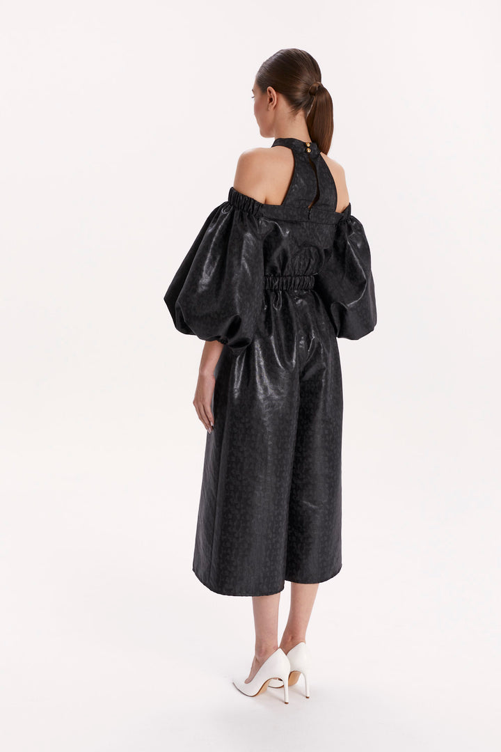 JUMPSUIT WITH OFF-SHOULDER NECKLINE AND CHOKER