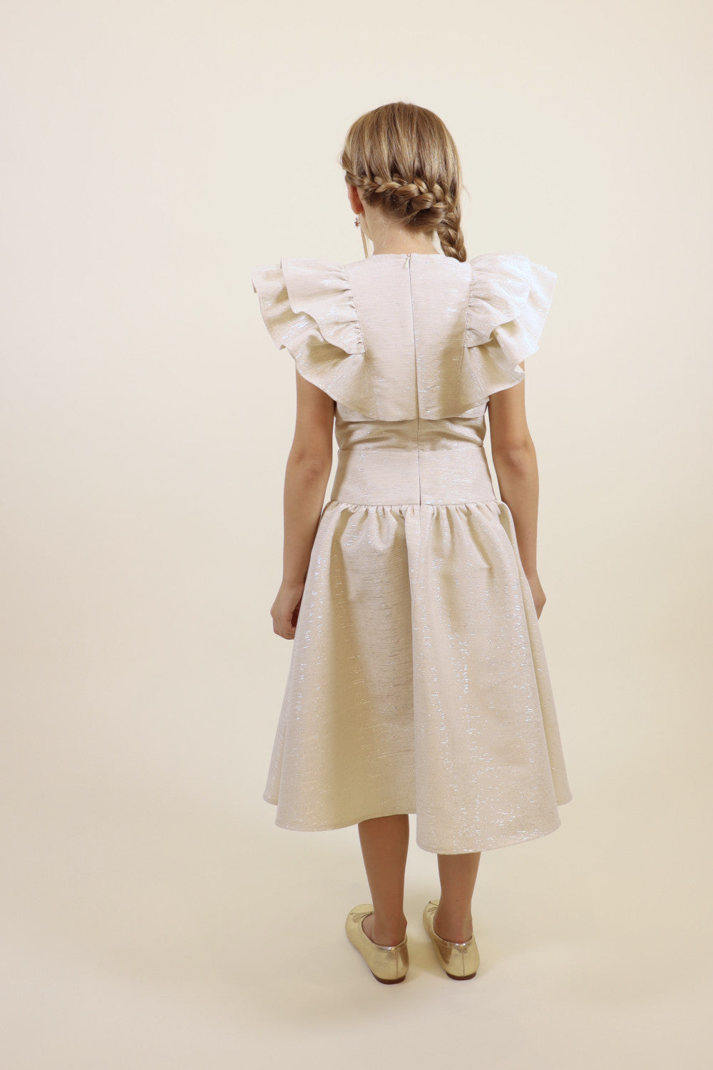 RUFFLED DRESS WITH GOLD BUTTONS