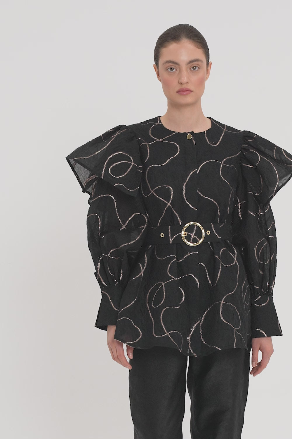 LONG BLOUSE WITH LONG SLEEVES AND A WAIST BELT